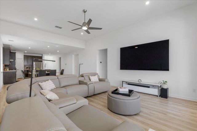 1904 Varese Path, Leander, TX 78641