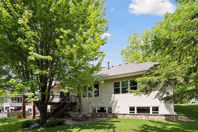 8167 Enclave Road, Woodbury, MN 55125