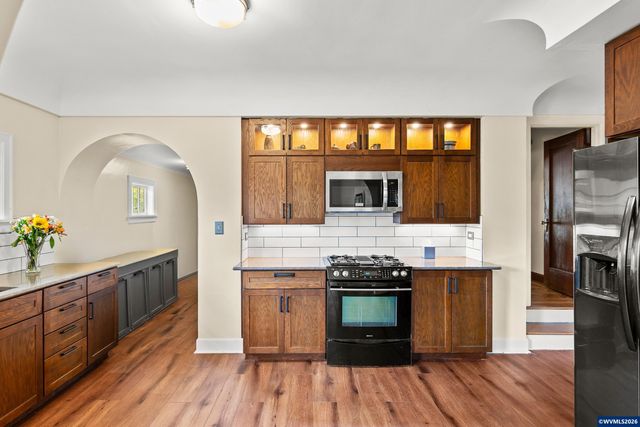 1936 Orchard hts Rd NW, Salem, OR 97304