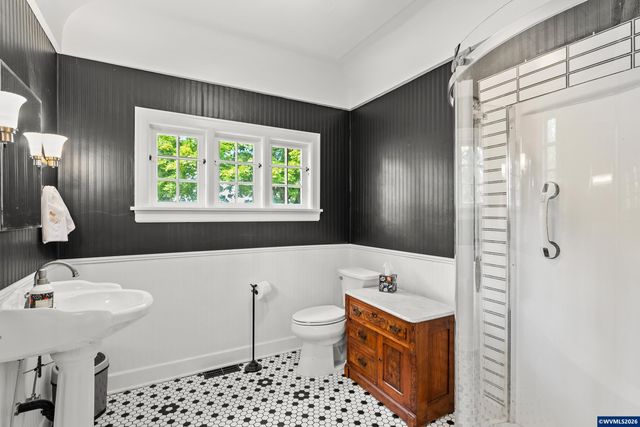 1936 Orchard hts Rd NW, Salem, OR 97304