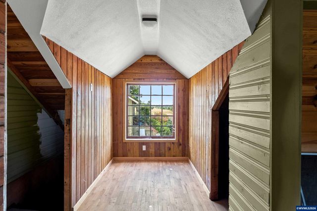 1936 Orchard hts Rd NW, Salem, OR 97304