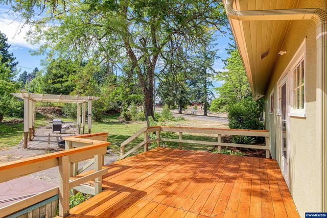 1936 Orchard hts Rd NW, Salem, OR 97304