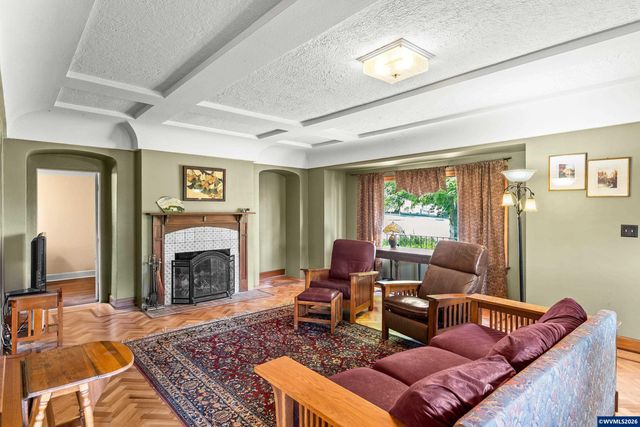 1936 Orchard hts Rd NW, Salem, OR 97304