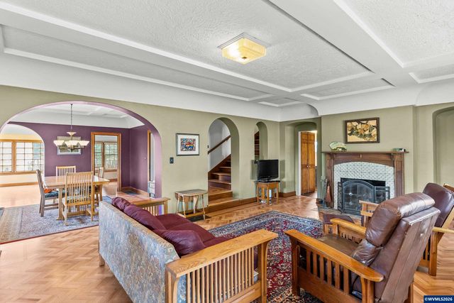 1936 Orchard hts Rd NW, Salem, OR 97304