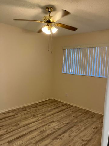 2556 Dudley Drive E D, West Palm Beach, FL 33415