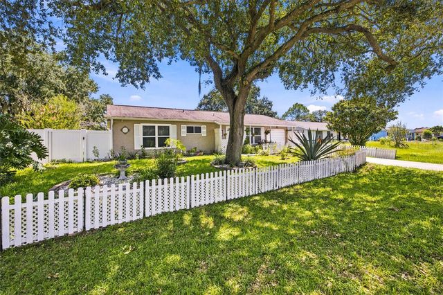 35 HICKORY TRACK WAY, Ocala, FL 34472