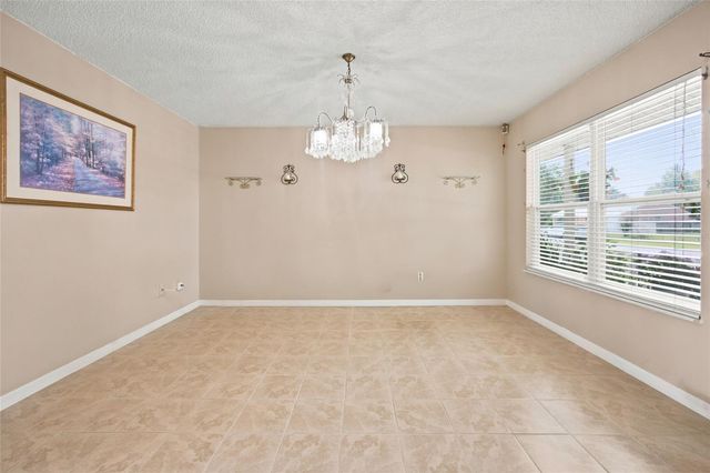 35 HICKORY TRACK WAY, Ocala, FL 34472