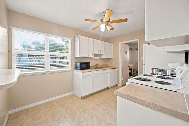 35 HICKORY TRACK WAY, Ocala, FL 34472