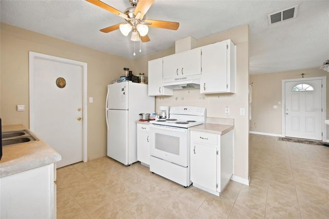 35 HICKORY TRACK WAY, Ocala, FL 34472