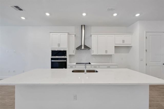 2904 VOYAGER AVENUE, St Cloud, FL 34771