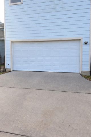 4714 Cashel Glen Drive, Houston, TX 77069