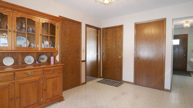 9608 Toledo Road, Bloomington, MN 55437