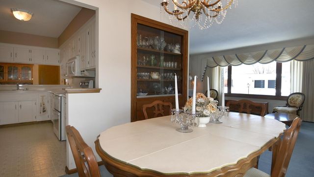 9608 Toledo Road, Bloomington, MN 55437