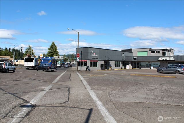 711 Vandercook Way #102, Longview, WA 98632