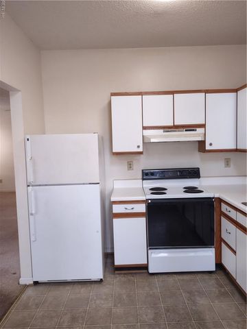 203 Quarter Trl Apt F, Newport News, VA 23608