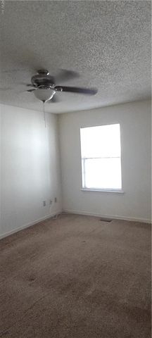 203 Quarter Trl Apt F, Newport News, VA 23608