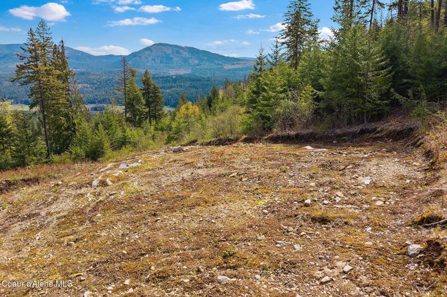 831 Outlook RD, Cocolalla, ID 83813