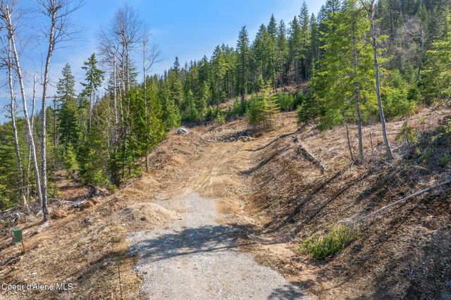 831 Outlook RD, Cocolalla, ID 83813