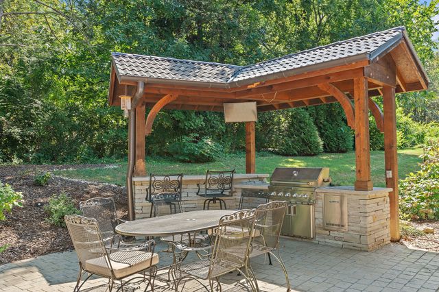 110 Lynnwood Terrace, Nashville, TN 37205