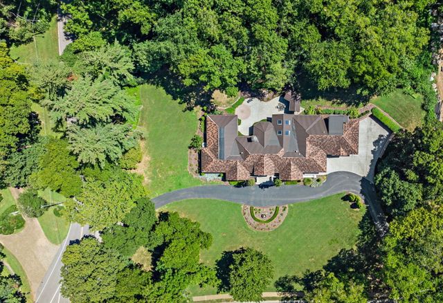 110 Lynnwood Terrace, Nashville, TN 37205