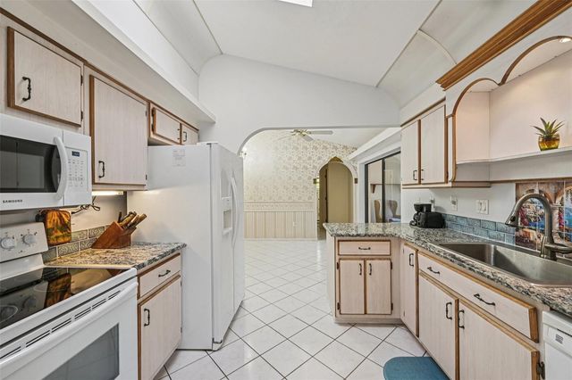 2772 AUBURN BOULEVARD, Port Charlotte, FL 33948