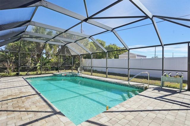 2772 AUBURN BOULEVARD, Port Charlotte, FL 33948