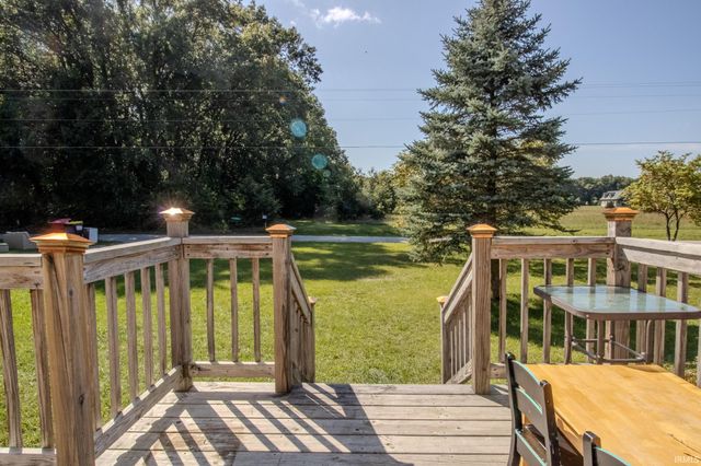 7200 S 250 W, North Judson, IN 46366