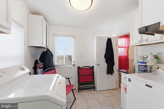 233 ELLIS ST, Burlington, NJ 08016