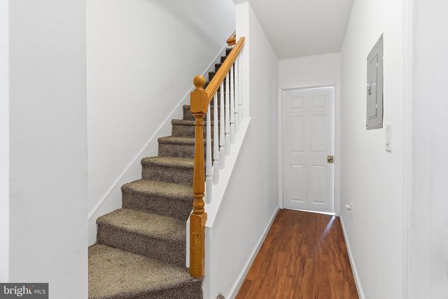 233 ELLIS ST, Burlington, NJ 08016