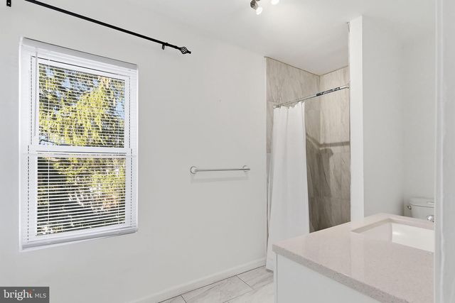 233 ELLIS ST, Burlington, NJ 08016