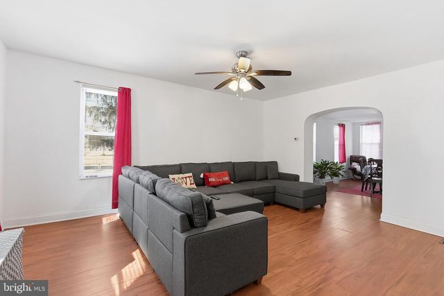 233 ELLIS ST, Burlington, NJ 08016