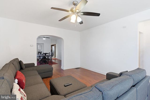 233 ELLIS ST, Burlington, NJ 08016