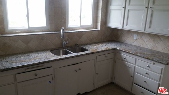 183 S Detroit Street, Los Angeles, CA 90036