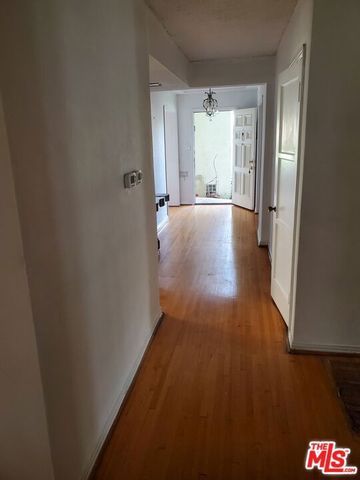 183 S Detroit Street, Los Angeles, CA 90036