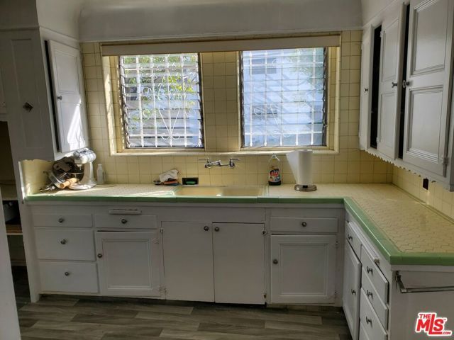 183 S Detroit Street, Los Angeles, CA 90036