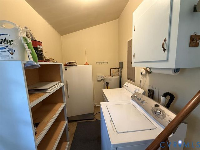 4738 Willesden Rd, North Chesterfield, VA 23234