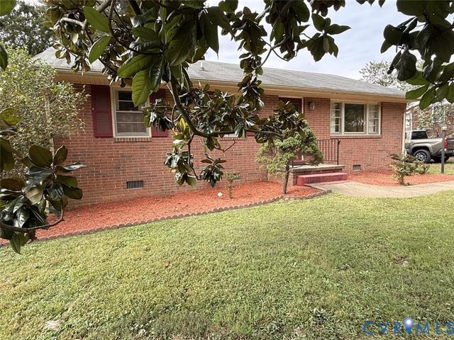 4738 Willesden Rd, North Chesterfield, VA 23234