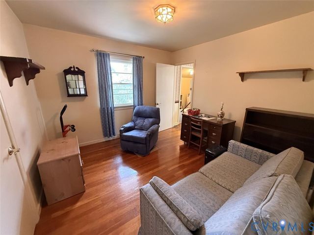 4738 Willesden Rd, North Chesterfield, VA 23234