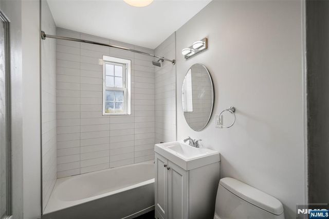 126 Hackett Place B201, Rutherford, NJ 07070