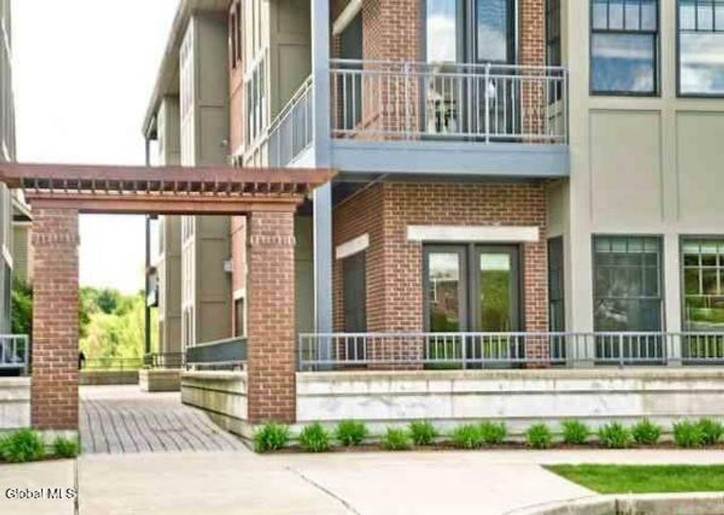 30 Whistler Court UNIT 134, Saratoga Springs, NY 12866