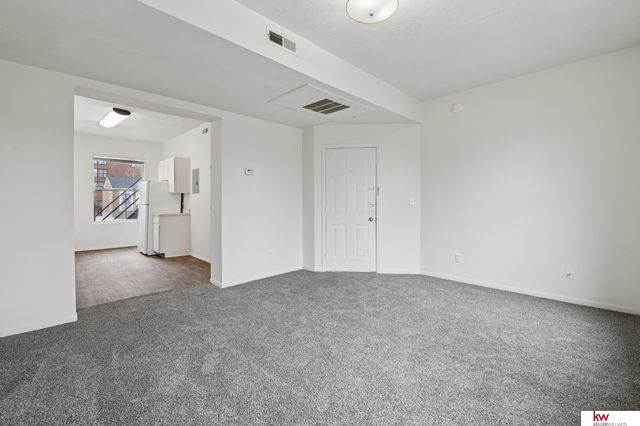 3628 S 24th Street, Omaha, NE 68107