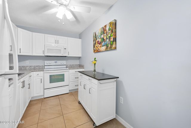 2711 N Halifax Ave Apt 478, Daytona Beach, FL 32118