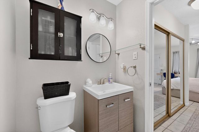 5901 McKinney Drive NE, Albuquerque, NM 87109