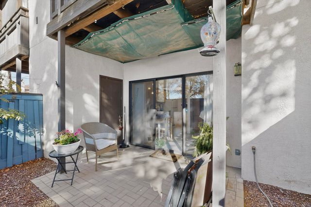 5901 McKinney Drive NE, Albuquerque, NM 87109