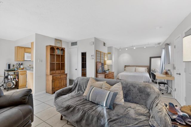 5901 McKinney Drive NE, Albuquerque, NM 87109