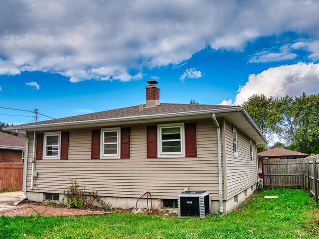 4925 34th AVENUE, Kenosha, WI 53144
