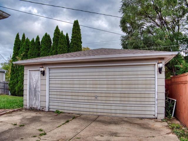 4925 34th AVENUE, Kenosha, WI 53144