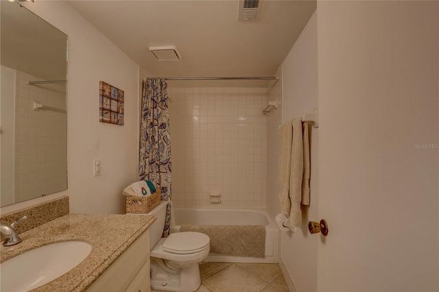 9700 STARKEY ROAD 321, Seminole, FL 33777