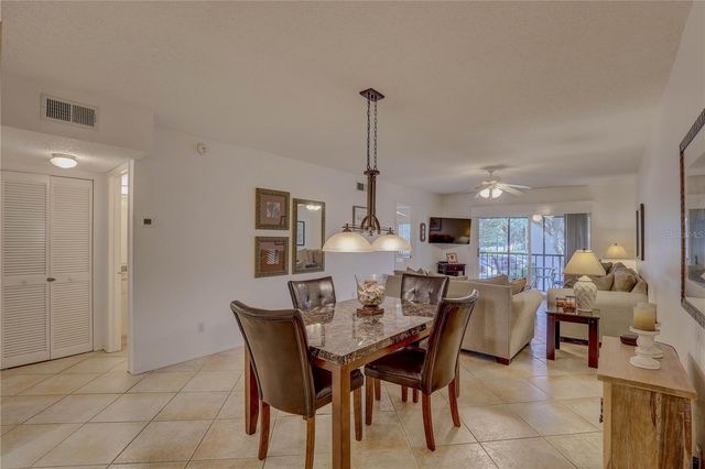 9700 STARKEY ROAD 321, Seminole, FL 33777