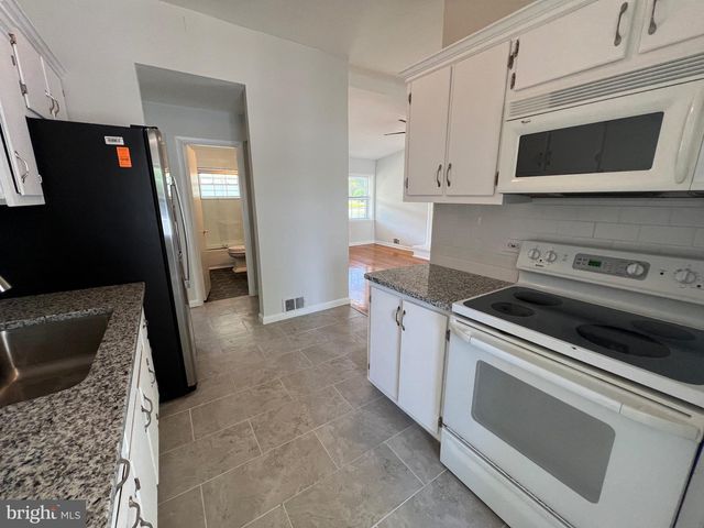 149 MATTOX AVE, Colonial Beach, VA 22443